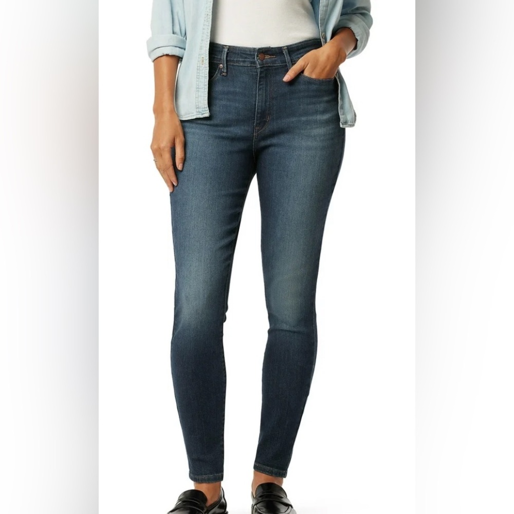 Levi's Dark Blue Women's Skinny Jeans size 16 Long